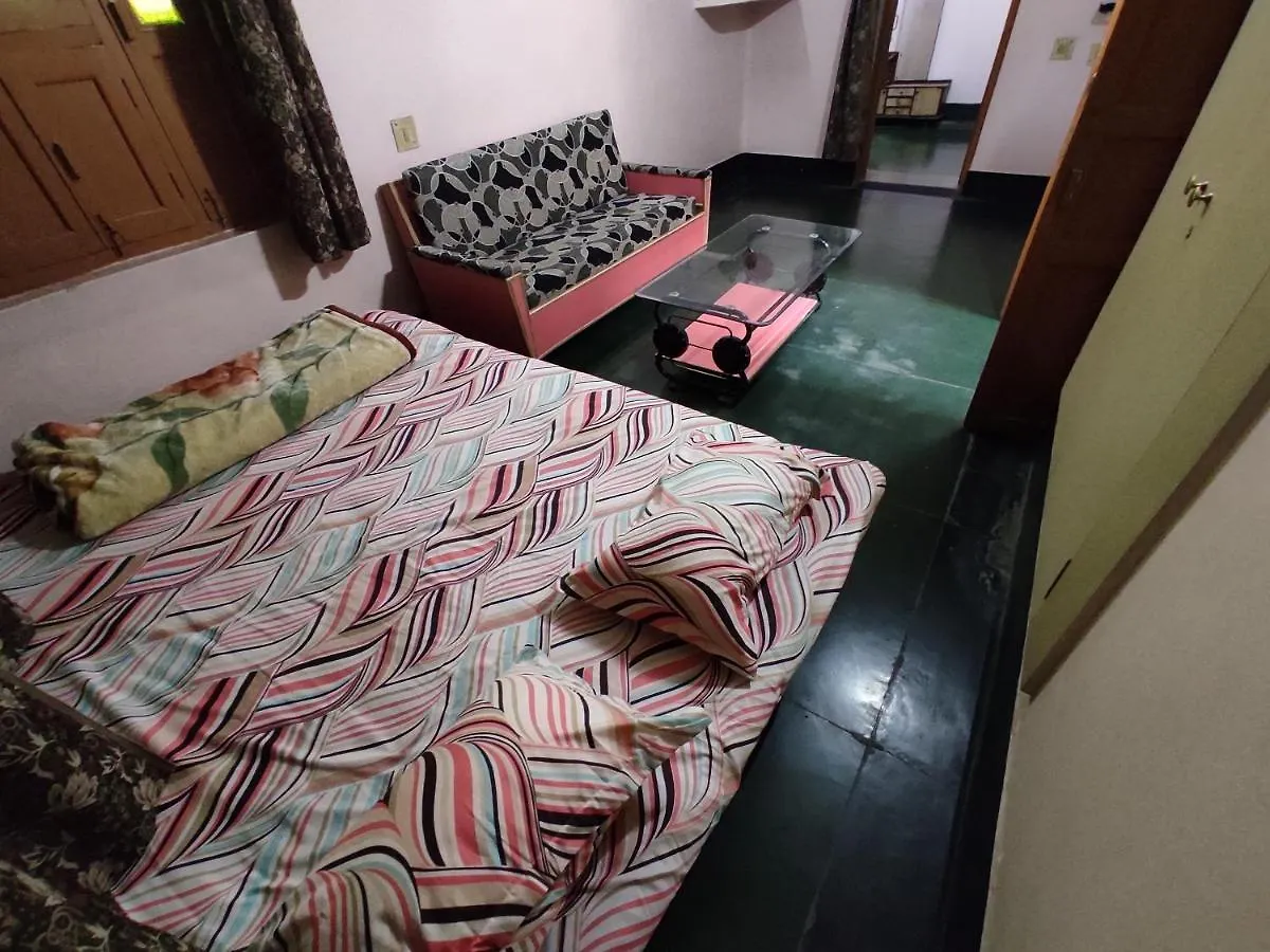 Heritage Homestay At Old City Near Holy Ganges バラナシ 0*,  インド